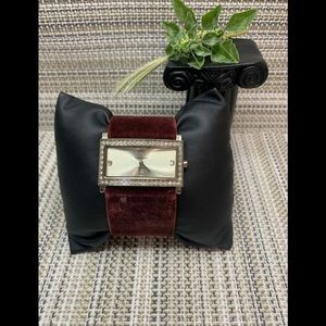 Vernier ladies watch.